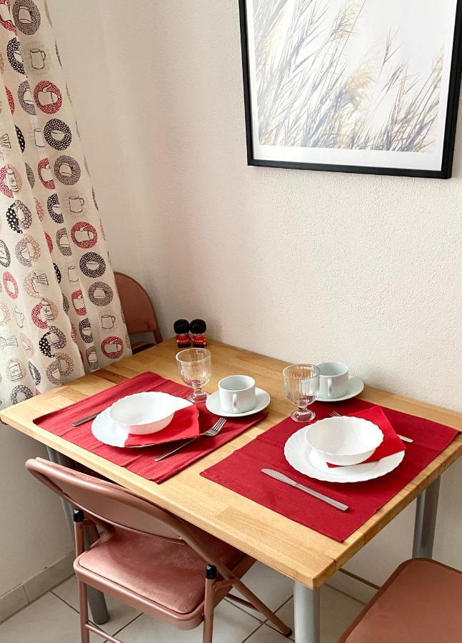 Stay In Aux: Central 2-Room Apartment with 24/7 Check-In Augsburg Exterior photo