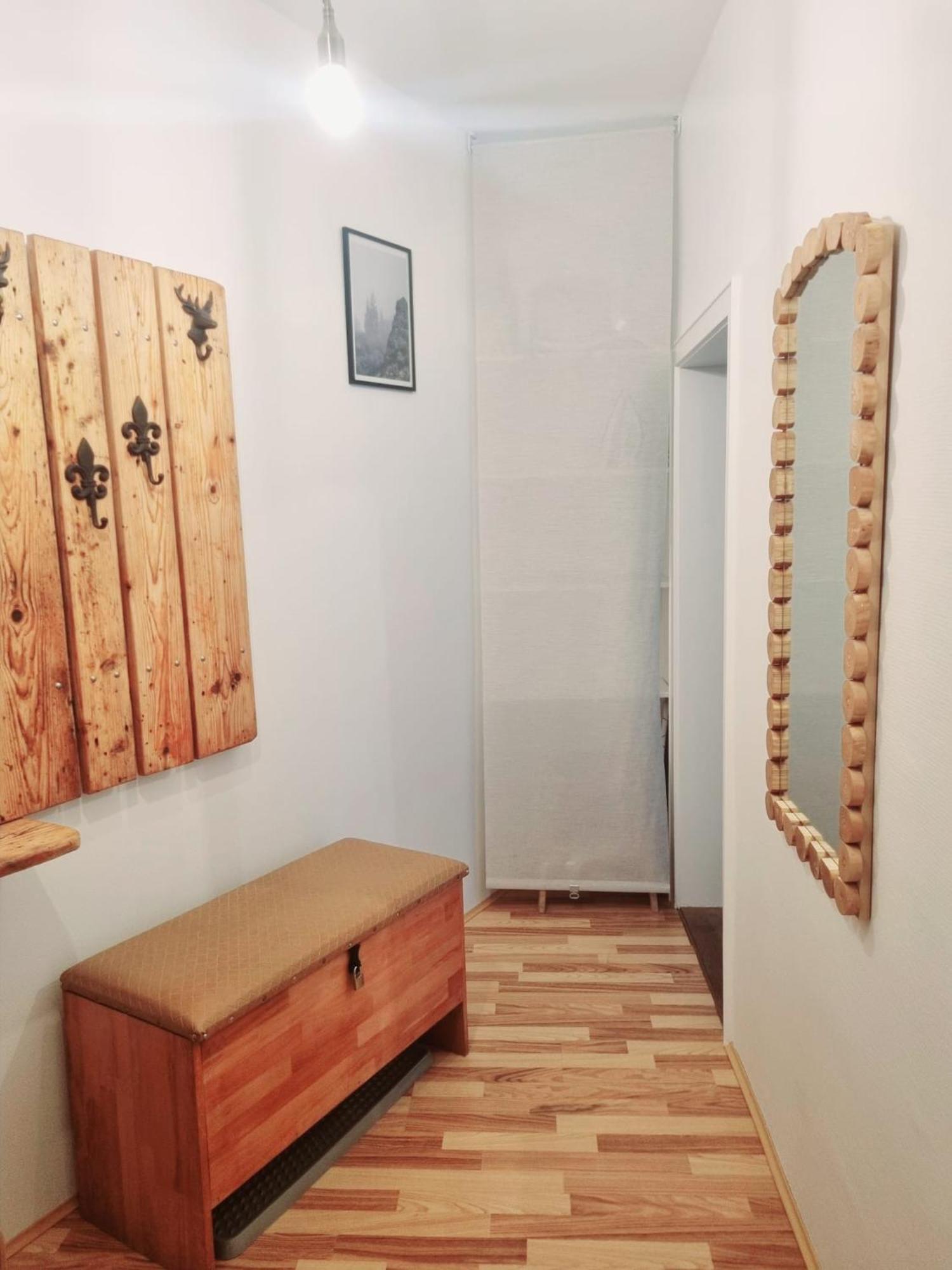 Stay In Aux: Central 2-Room Apartment with 24/7 Check-In Augsburg Exterior photo
